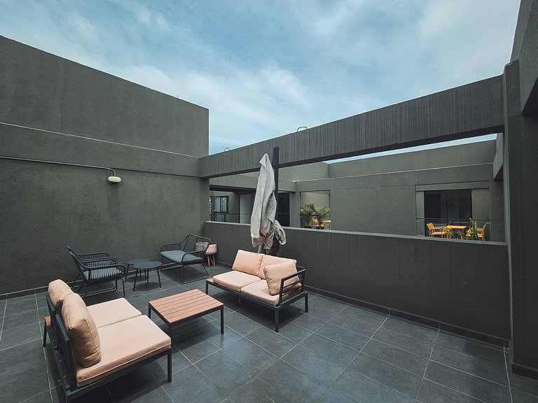Cómodo y central loft con balcón