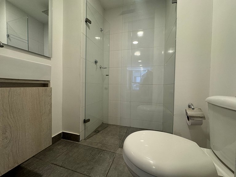 Condo centrico/ cama Queen/ Wi-Fi