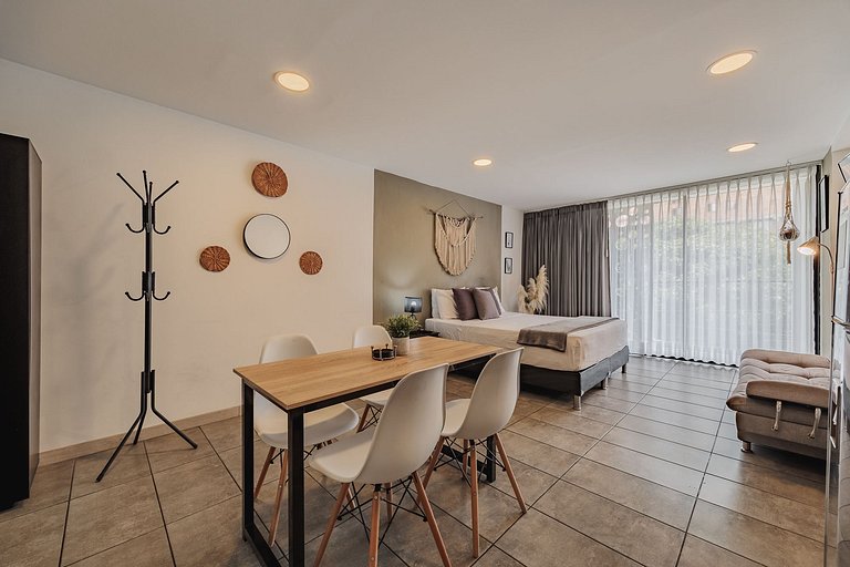 Loft con balcón en el centro de Medellin