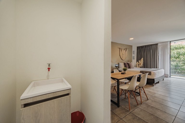 Loft con balcón en el centro de Medellin